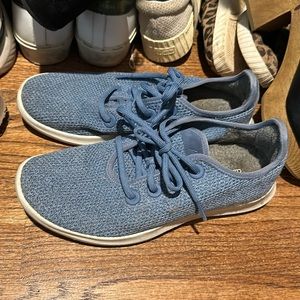 Women’s size 9 allbird’s